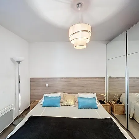 Le Parc Eugenie Apartment